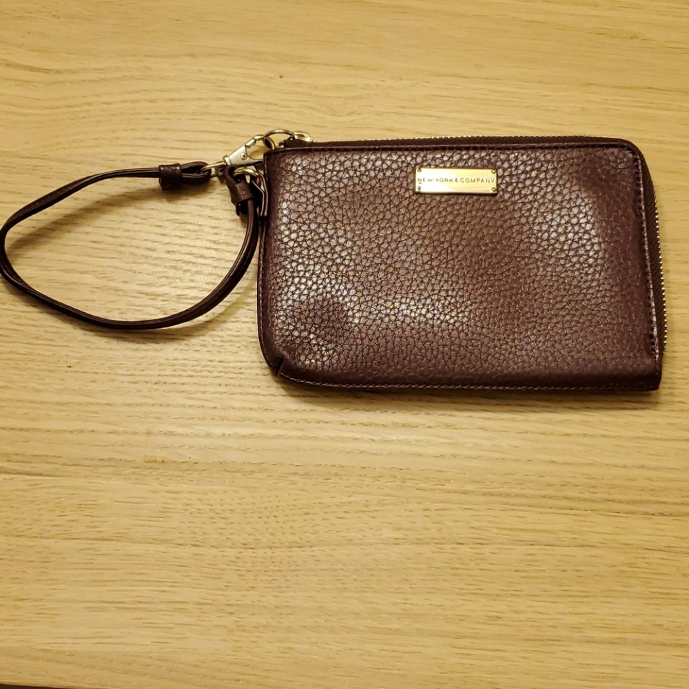 New York & Co wristlet